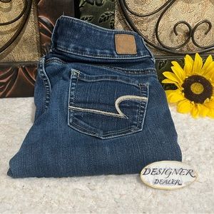 AMERICAN EAGLE Artist Stretch Crop Blue Jeans Size 4 VGC!
